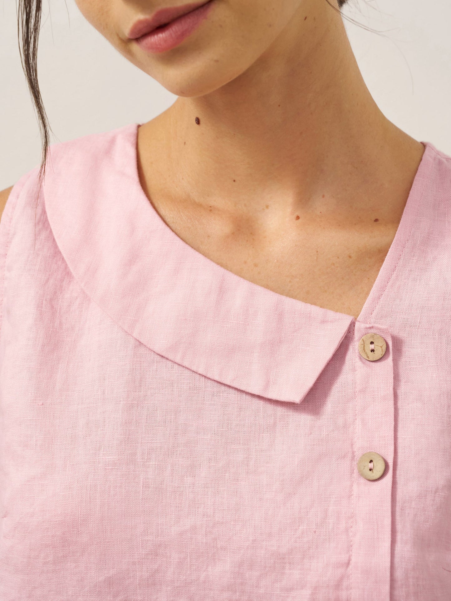 100% Linen Sleeveless Crescent Collar Top KARA