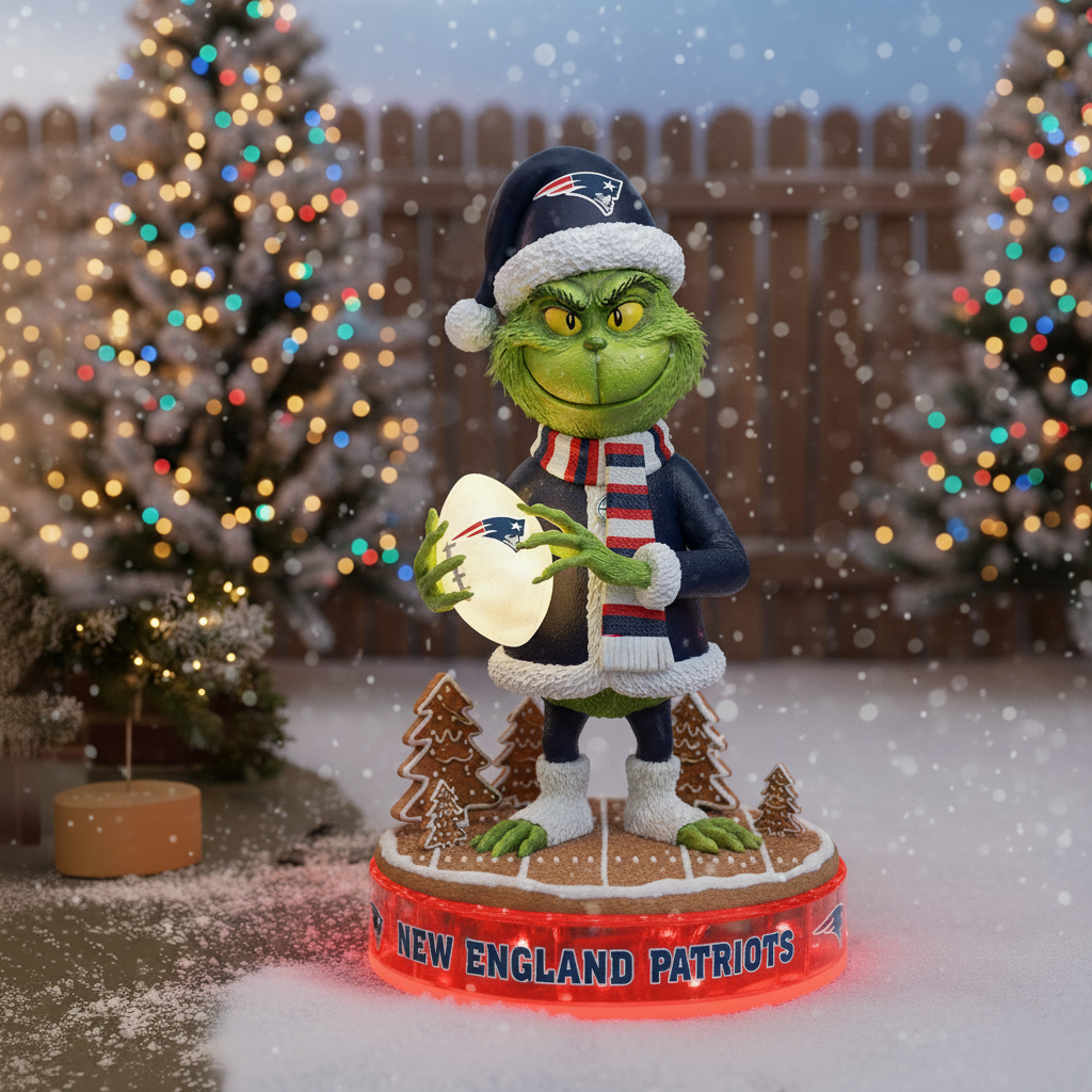 Whoville Holiday Spirit Collectible Grinch Statue – Hearthnect